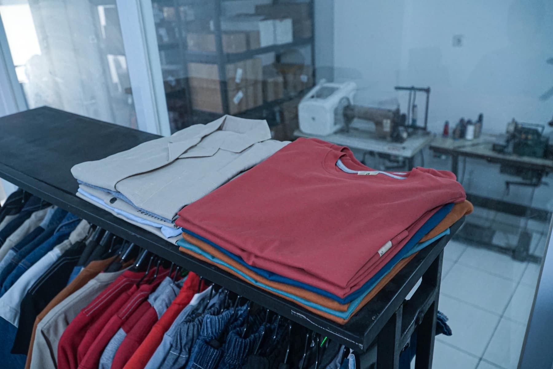 Factory photos: machines, team, stock, packing portrait 1