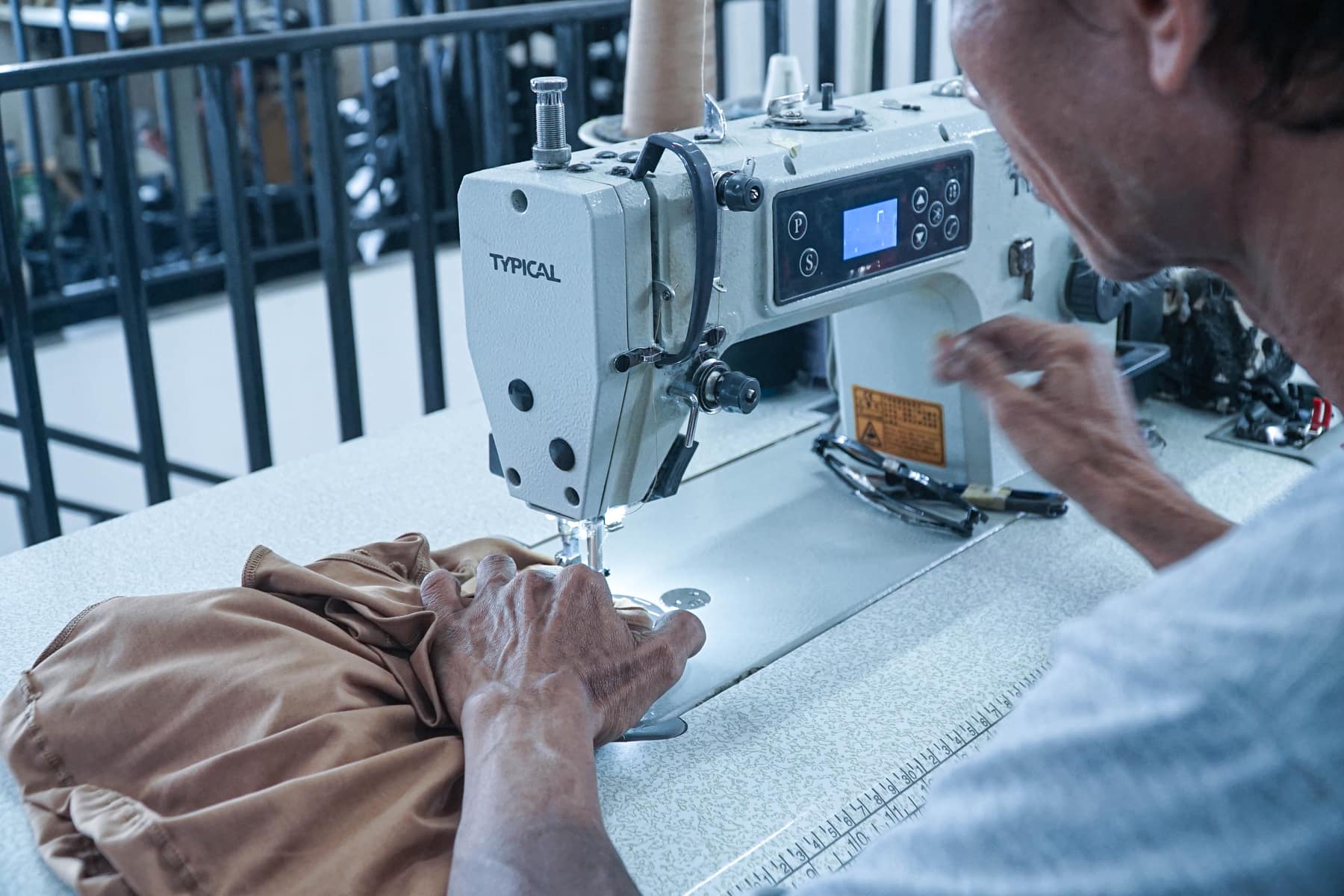 Factory photos: machines, team, stock, packing portrait 2